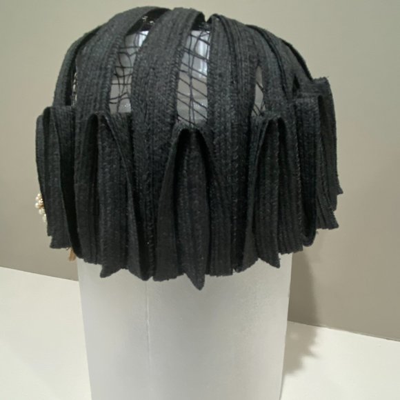 Hattie Carnegie Vintage Hat main image 4